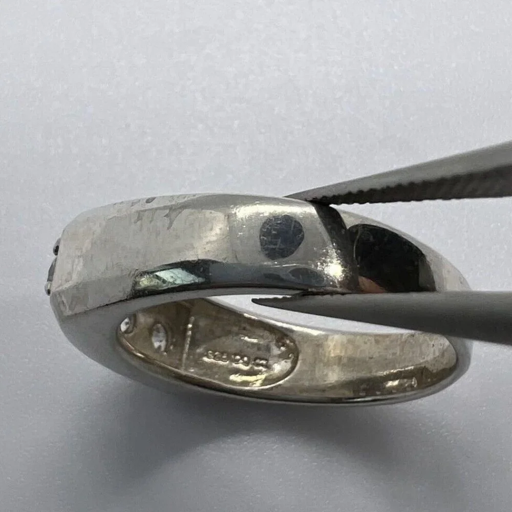 925 STERLING SILVER  CZ RING   SIZE 9